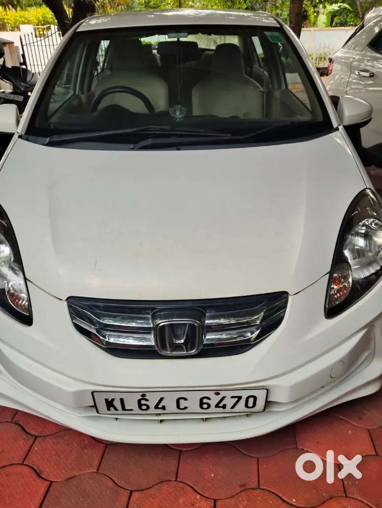 Honda Amaze 2015 Petrol Well Maintained
