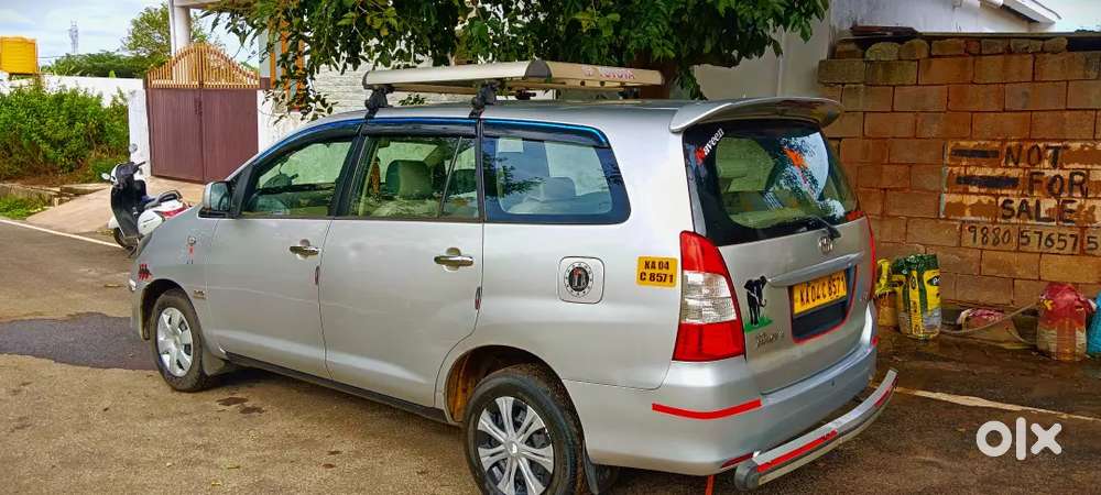 Toyota Innova 2011 Diesel 450000 Km Driven