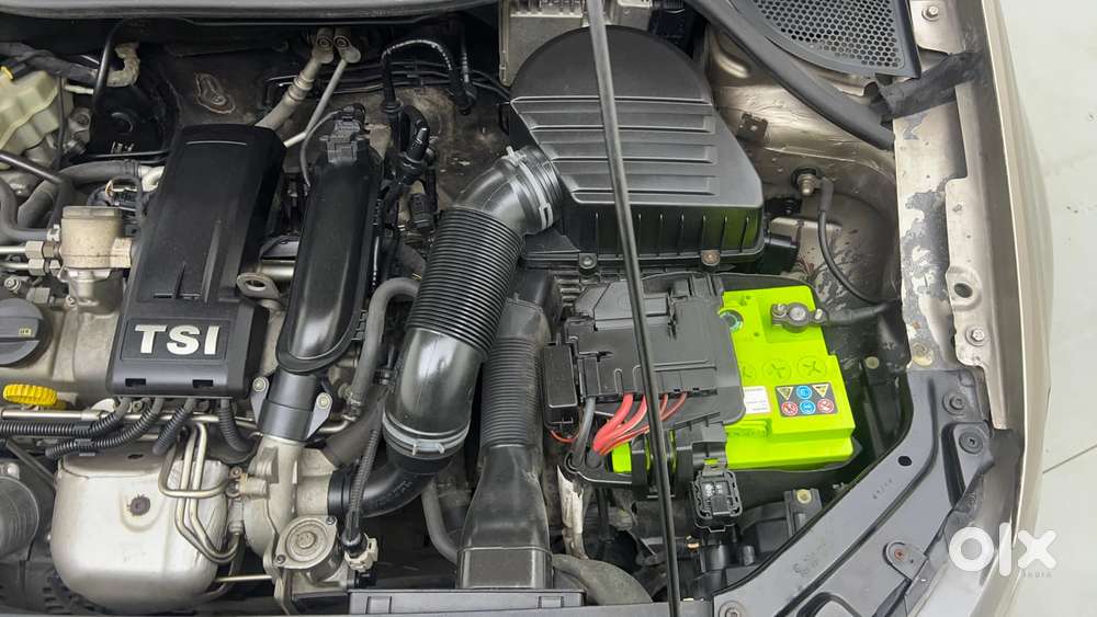 Volkswagen Vento 1.2 Tsi Highline At, 2016, Petrol