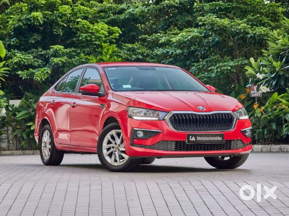 Skoda Slavia Ambition 1.0l Tsi At, 2026, Petrol