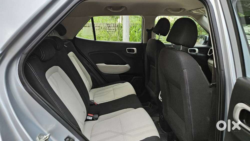 Hyundai Venue 1.2 S (o), 2023, Petrol