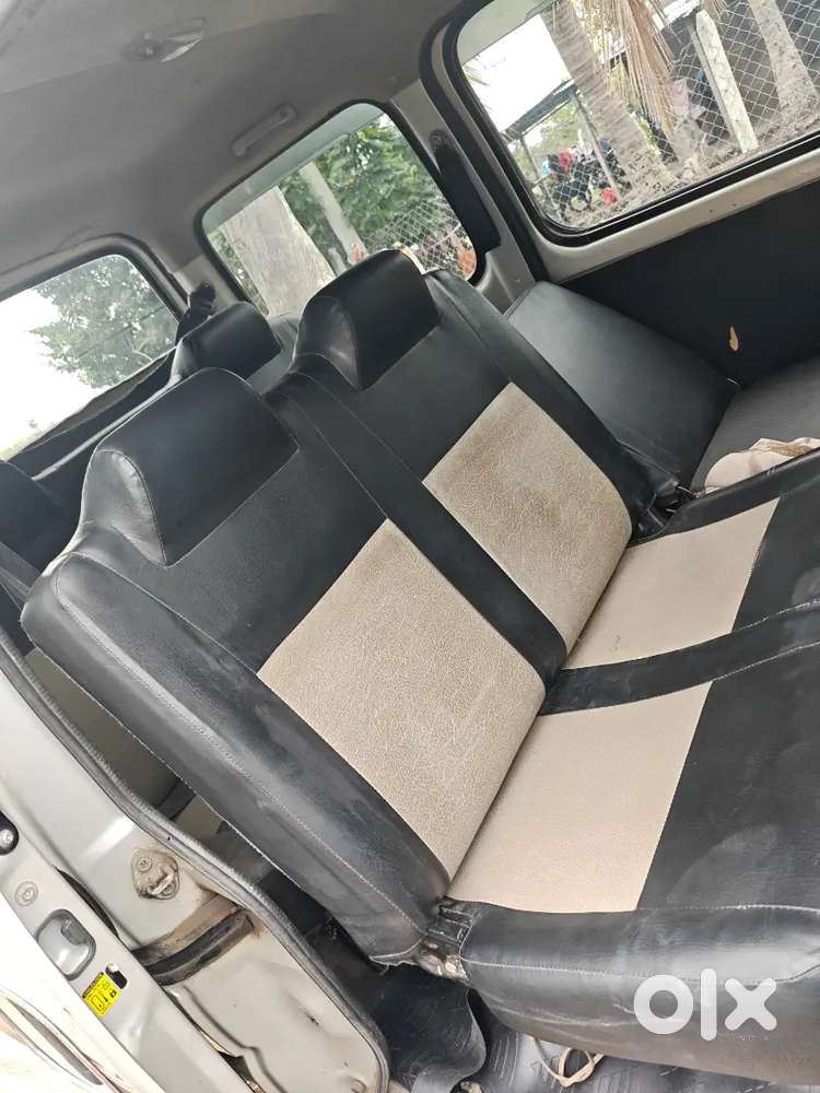 2019 मॉडेल-7 सीटर - Cng  Rc वर नोंद चांगला एवरेज - 1st Owner