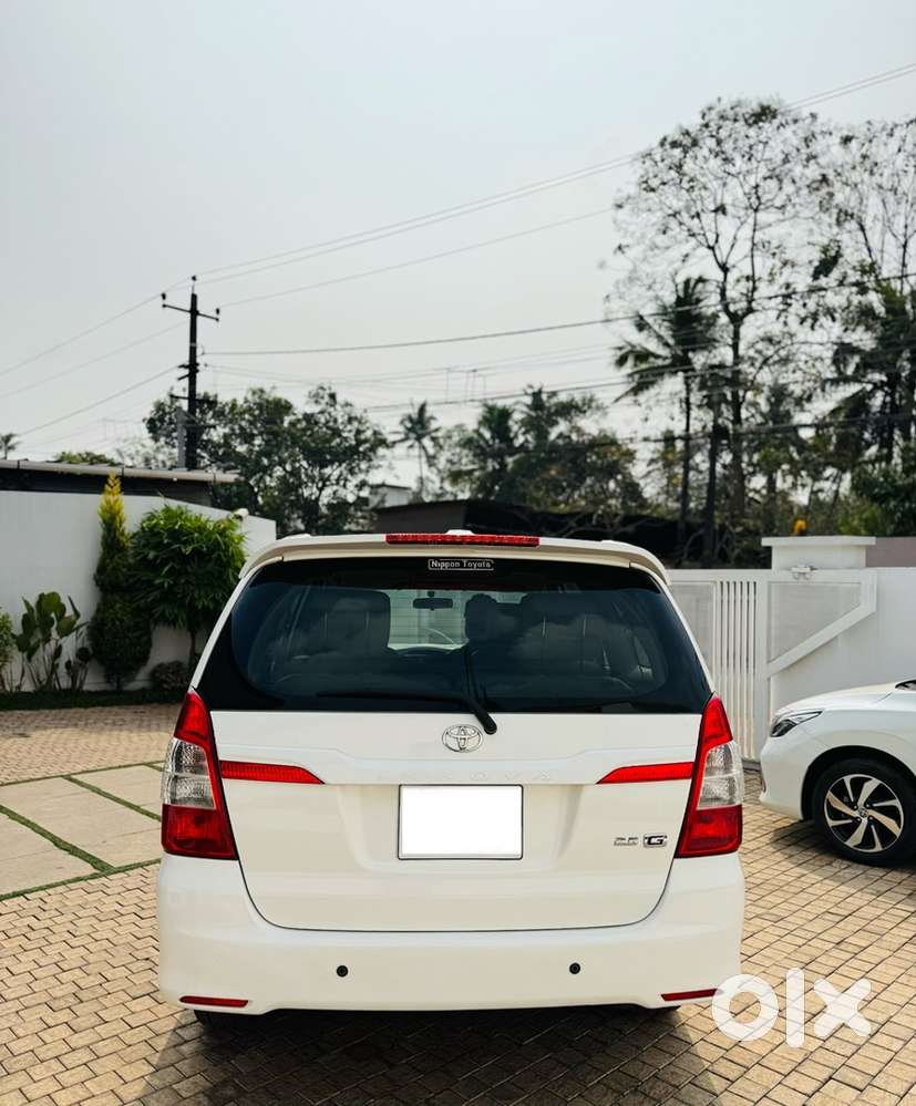 Toyota Innova 2014/2015 Reg  Diesel 75000 Km Driven