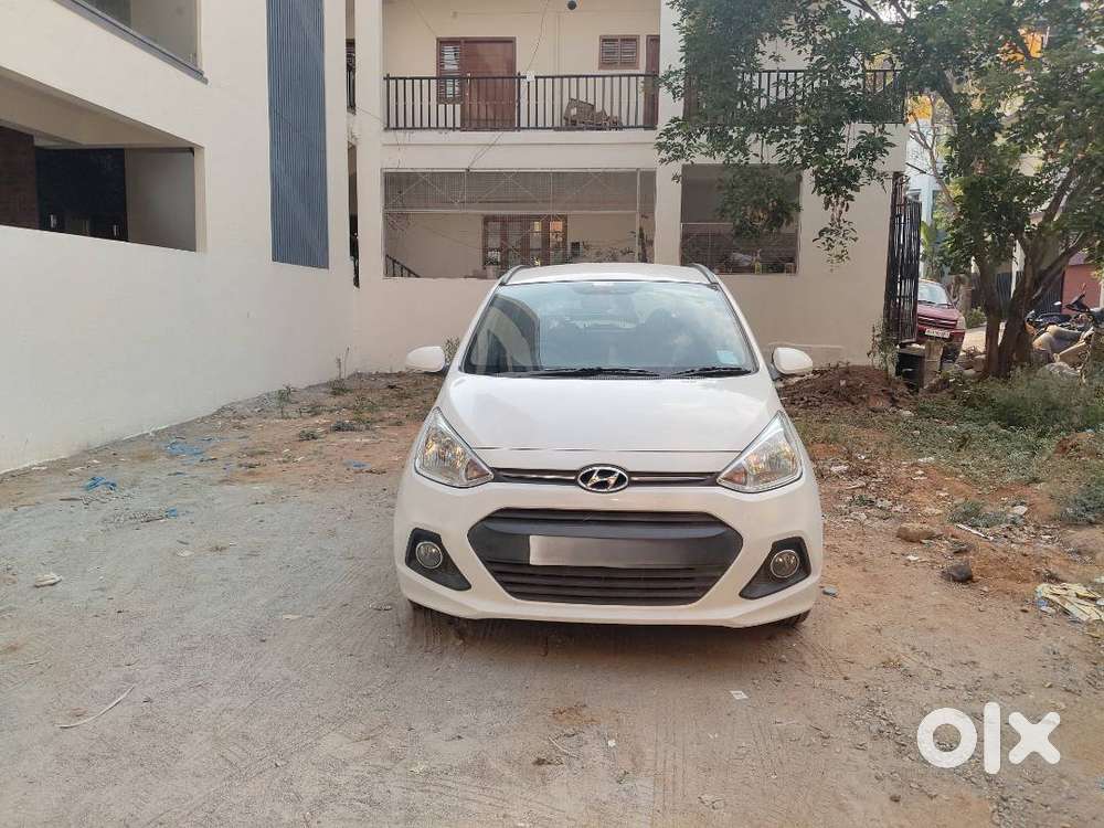Hyundai Grand I10 2017 Petrol 64000 Km Driven