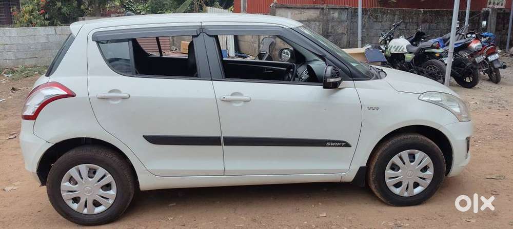 Maruti Suzuki Swift Vxi, 2014, Petrol