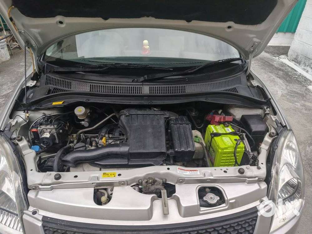 Maruti Suzuki Swift Zxi, 2011, Petrol