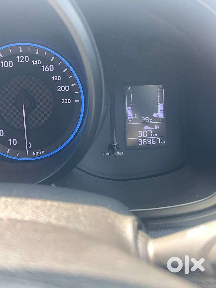 Hyundai Venue S 1.2 Petrol, 2019, Petrol