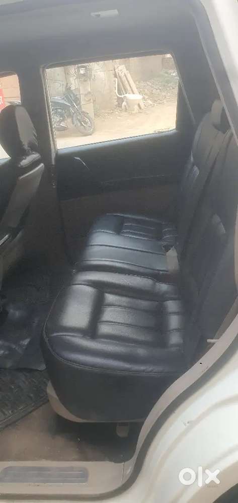 Mahindra Xuv 500 17 Model Urgent Sale