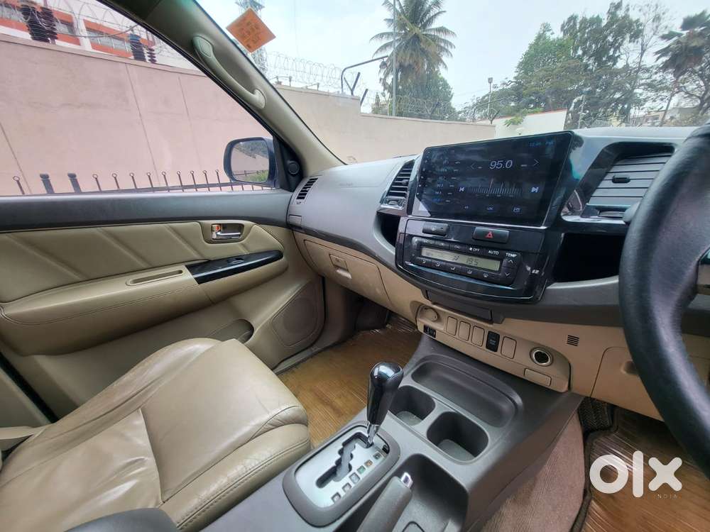 Toyota Fortuner 3.0 4x2 Automatic, 2012, Diesel