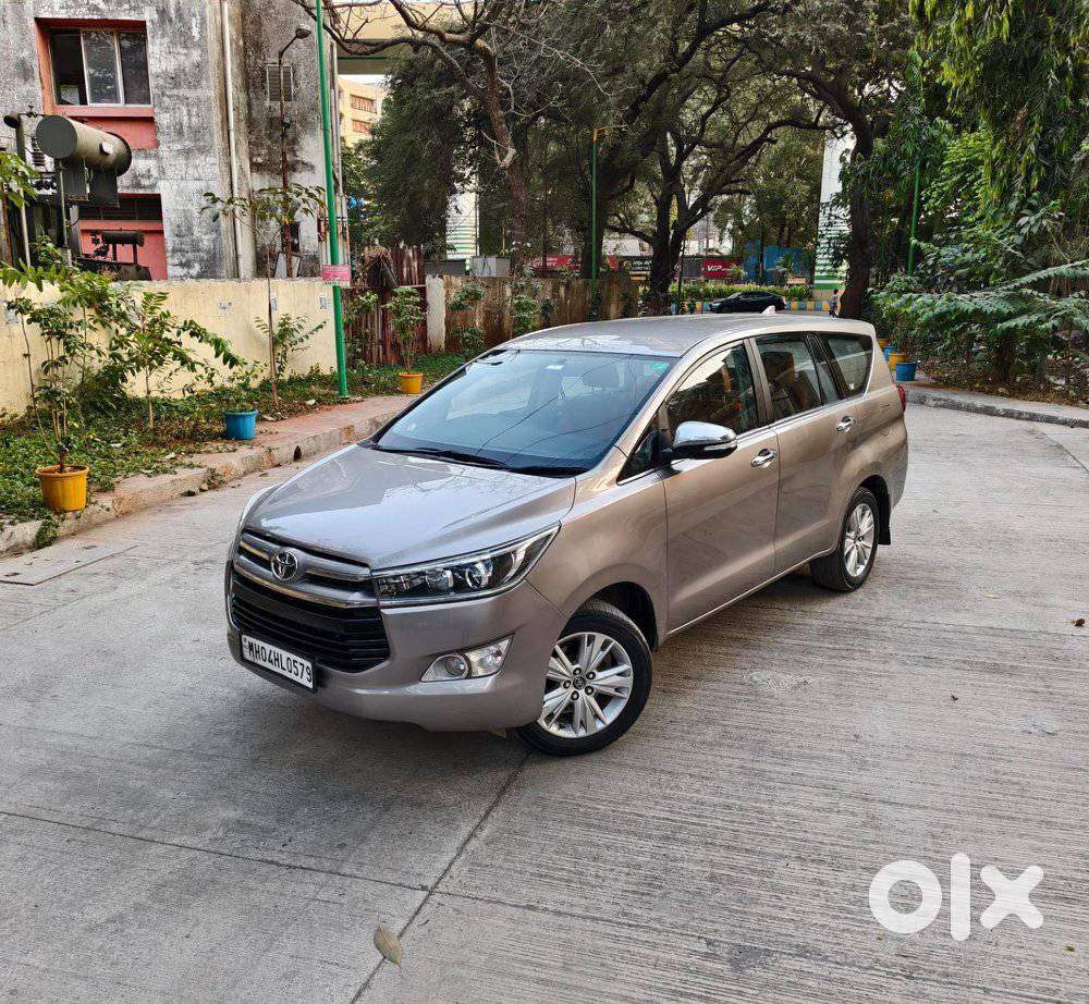 Toyota Innova Crysta