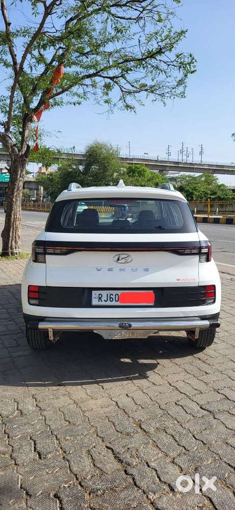 Hyundai Venue S (o) 1.2 Petrol Knight Edition, 2025, Petrol