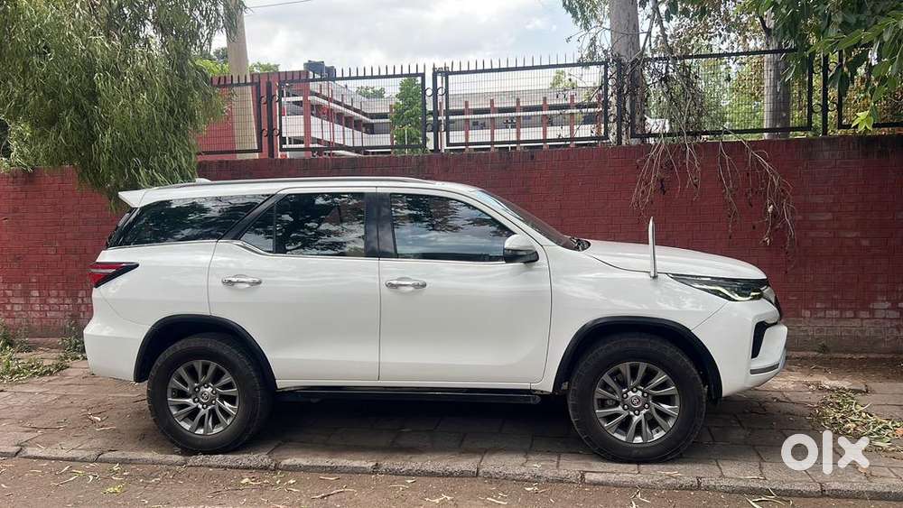 Toyota Fortuner Diesel Car 2017