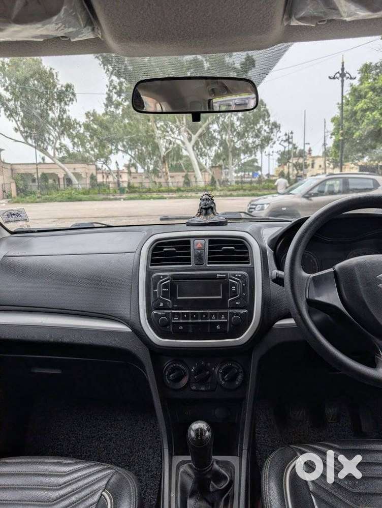 Maruti Suzuki Brezza 1.5 Lxi Smart Hybrid, 2020, Petrol