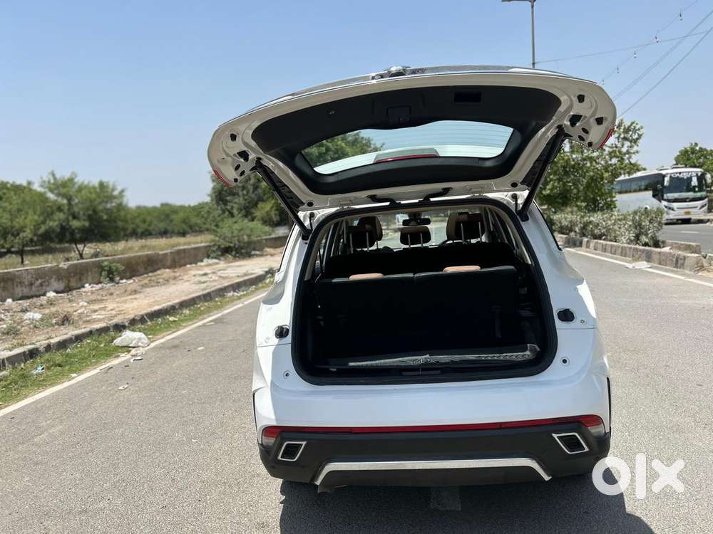 Mg Hector Plus Sharp Pro 1.5 Turbo Petrol Cvt 7 Str, 2024, Petrol