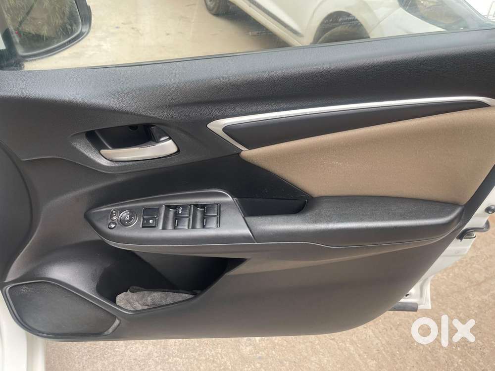 Honda Jazz V Cvt, 2016, Petrol