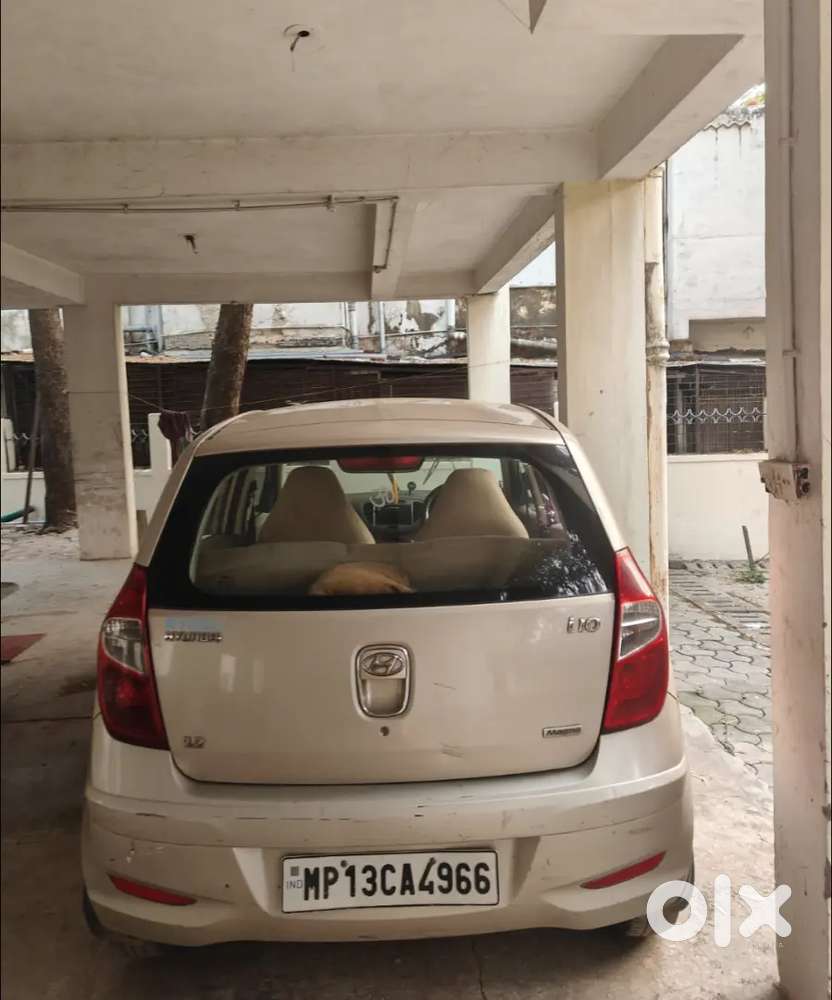 Hyundai I10 2011 Petrol 68000 Km Driven