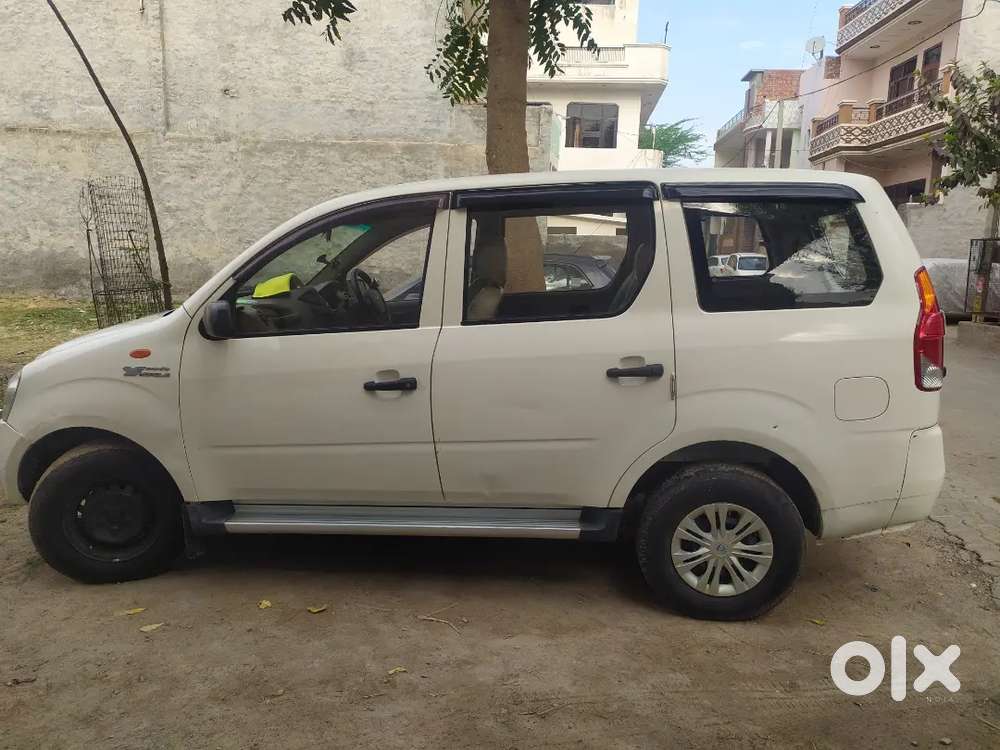 Mahindra Xylo E4 1st Owner