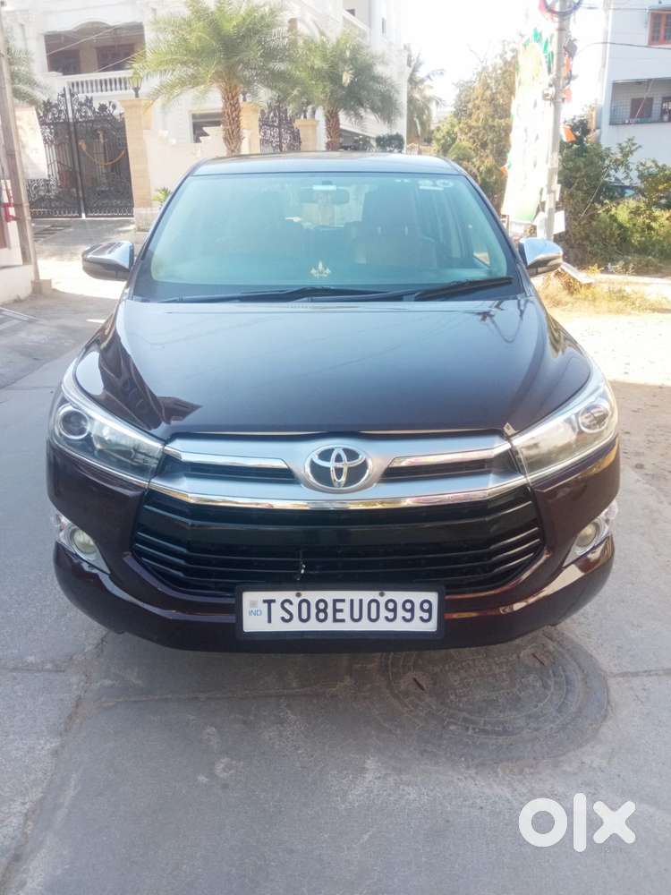 Toyota Innova Crysta 2.8z Automatic, 2016, Diesel