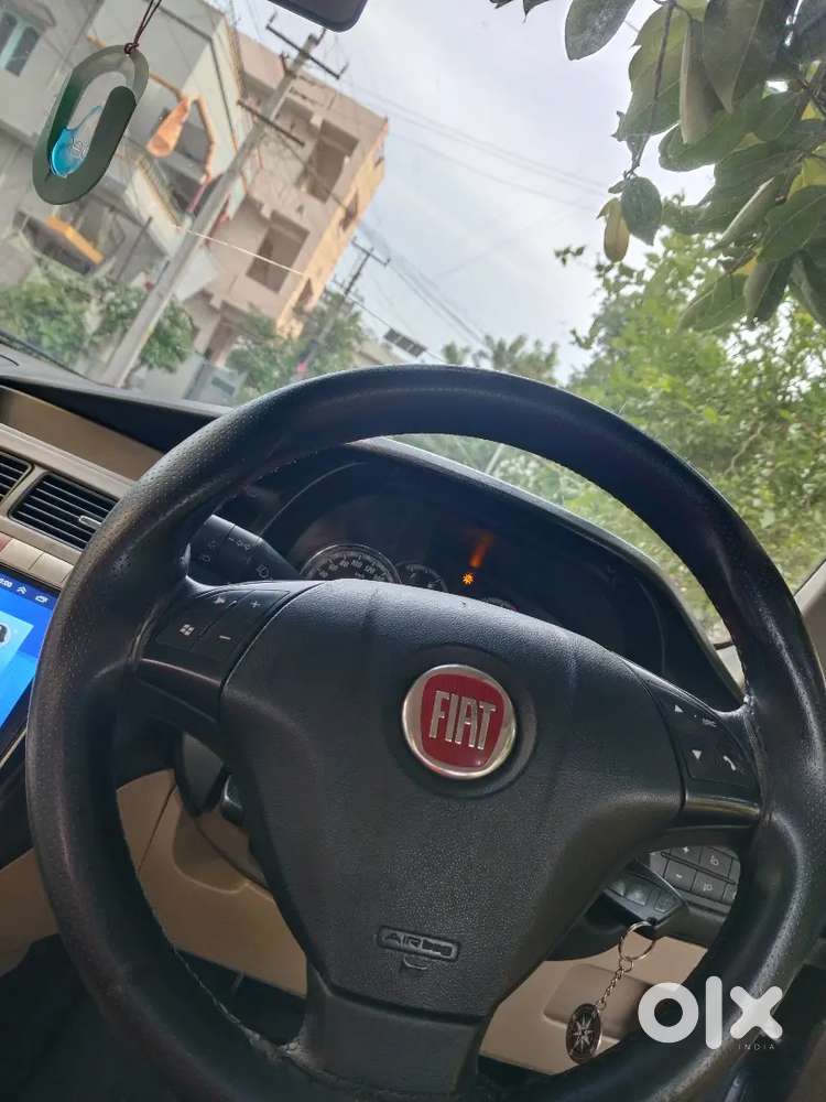 Fiat Linea Emotion 2011