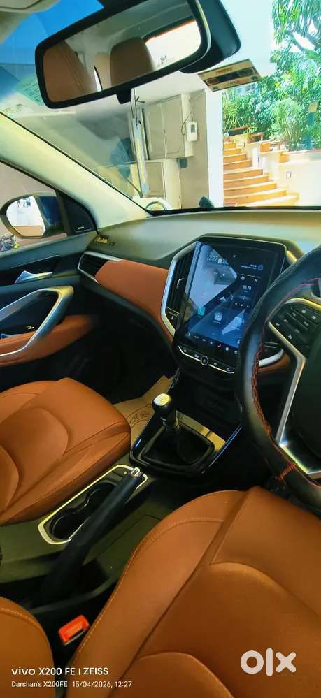 Mg Hector Plus 6 Str Top Model
