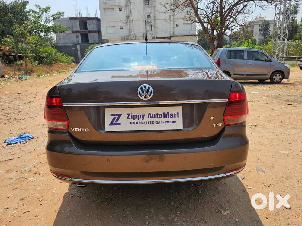 Volkswagen Vento 1.2 Tsi Highline At, 2015, Petrol
