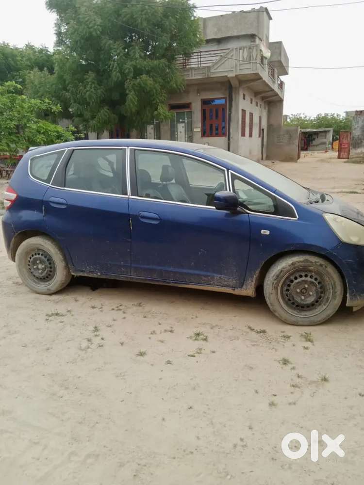Honda Jazz पेट्रोल 2009 गाड़ी