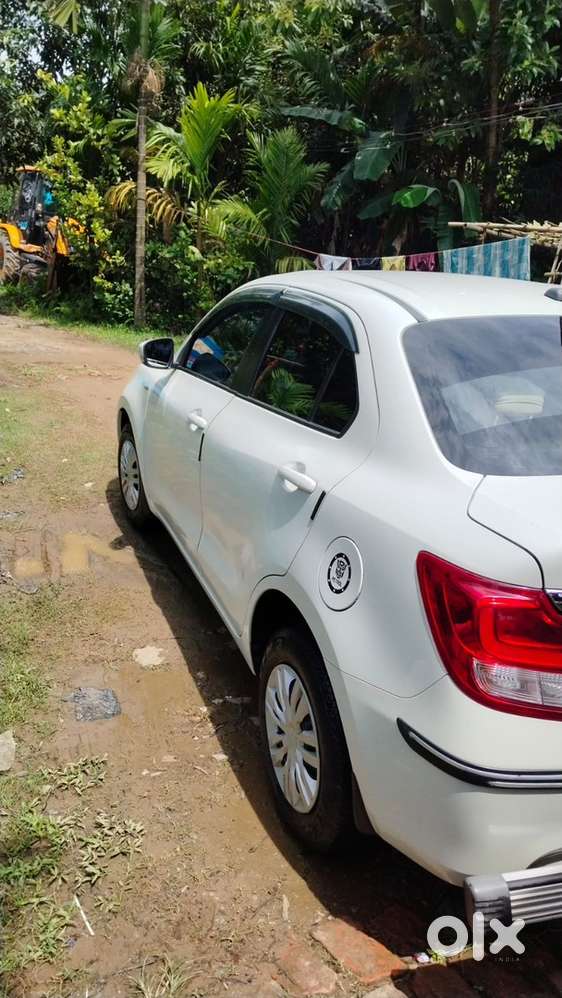 Maruti Suzuki Swift Dzire 2016