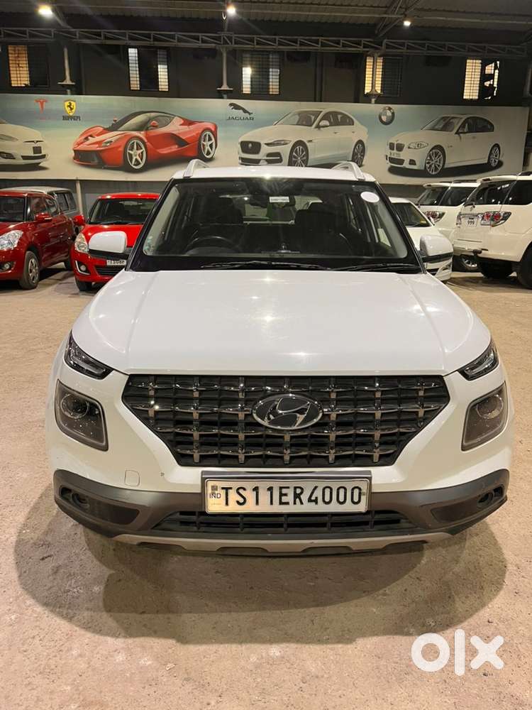 Hyundai Venue Petrol 2019