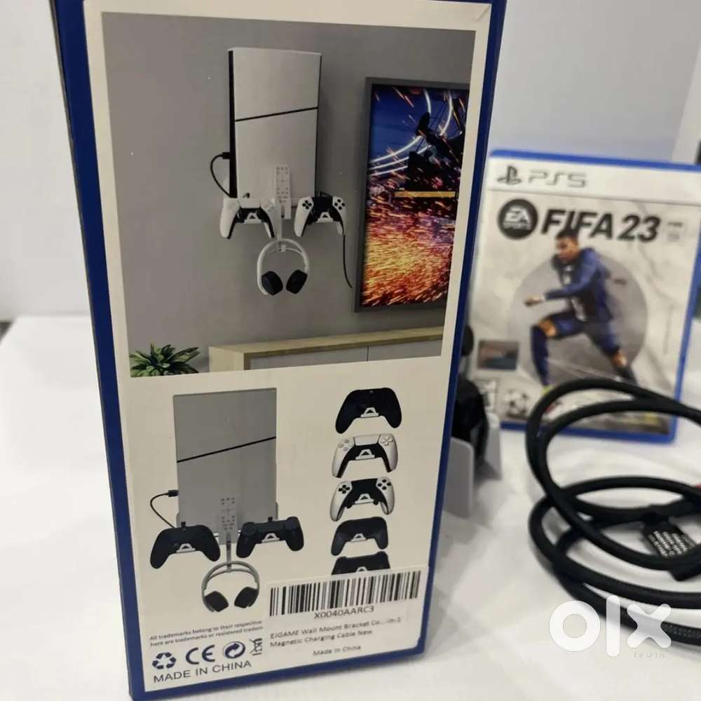 Sony PS5 825GB Disc Ed. Dualsense Charging Station W/ Controller FIFA