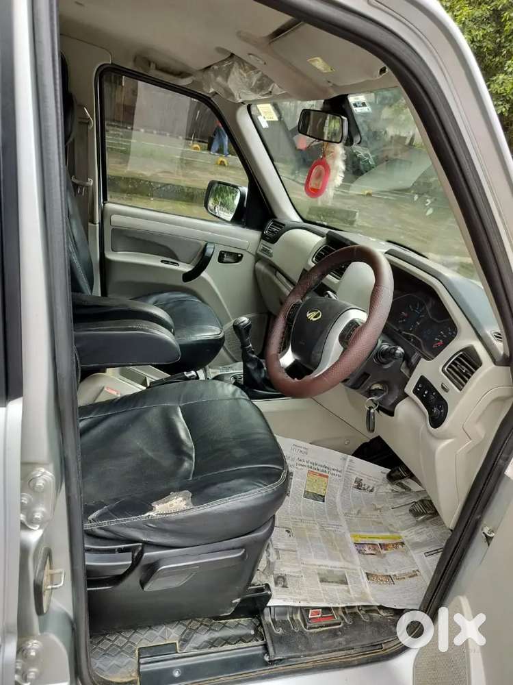 Mahindra Scorpio S10 2017