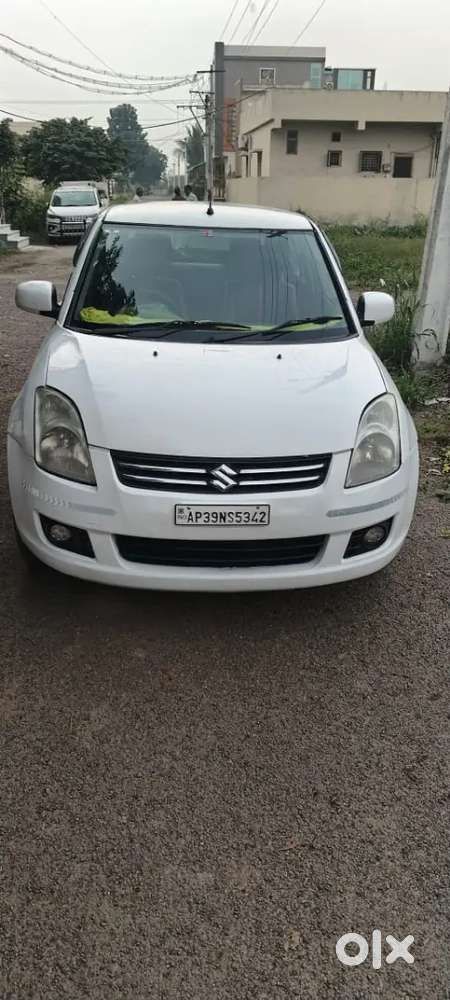 Maruti Suzuki Swift Dzire Tour 2013 Diesel Well Maintained