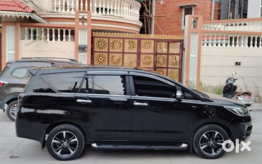 Toyota Innova Crysta [ ] 2.4 Zx At 7 Str, 2020, Diesel