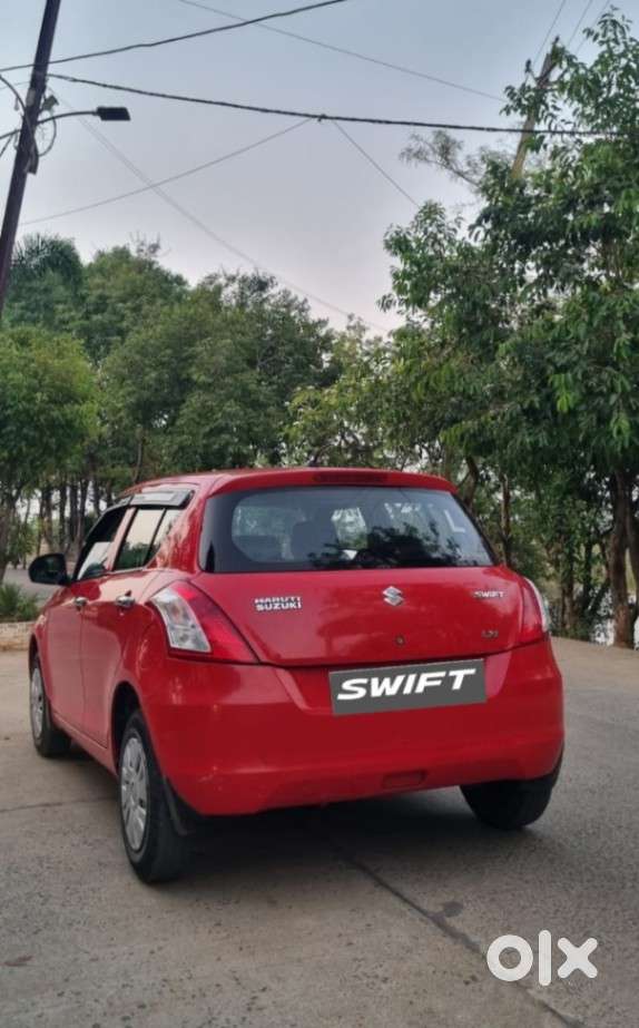 Maruti Suzuki Swift Lxi, 2015, Petrol