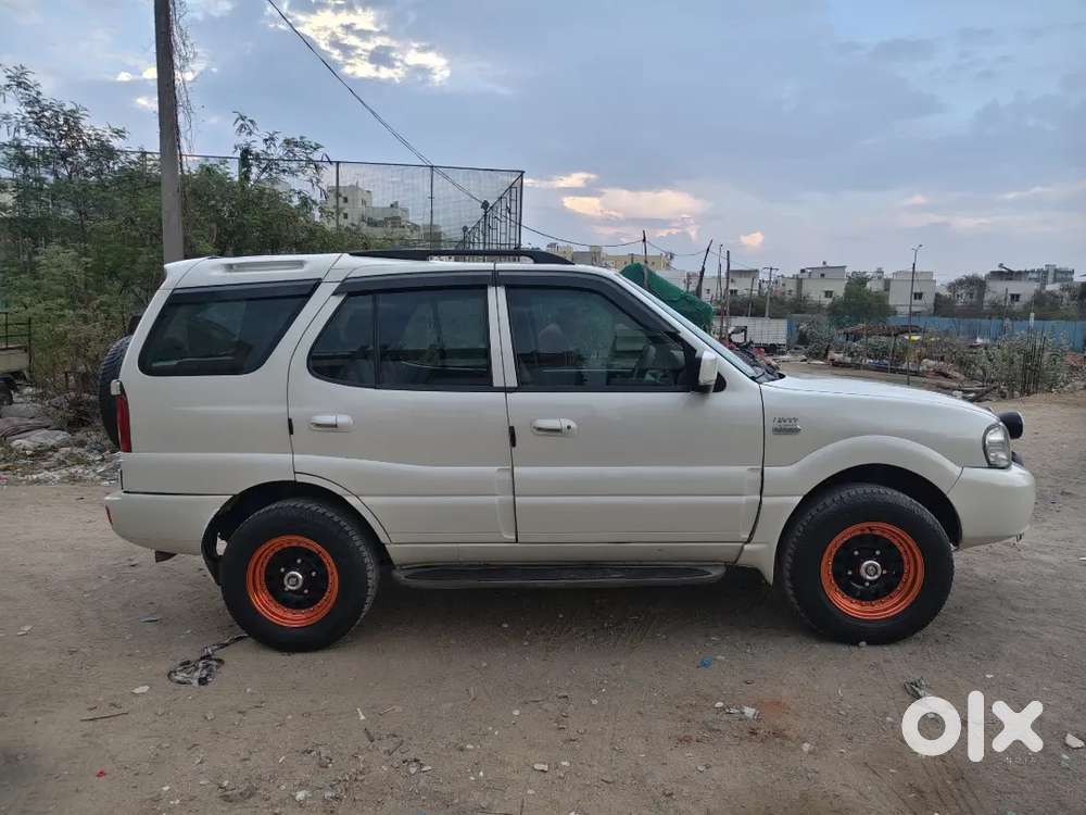 Tata Safari 2017 Diesel 71000 Km Driven