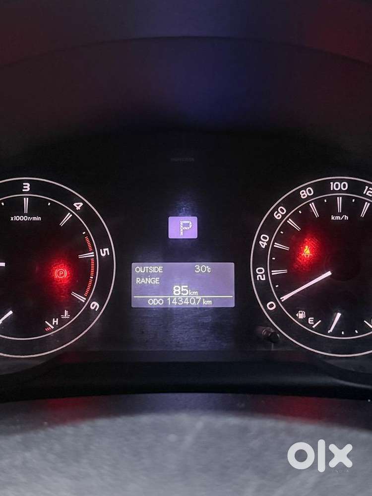 Toyota Diesel Automatic 2016 Car 2.8g
