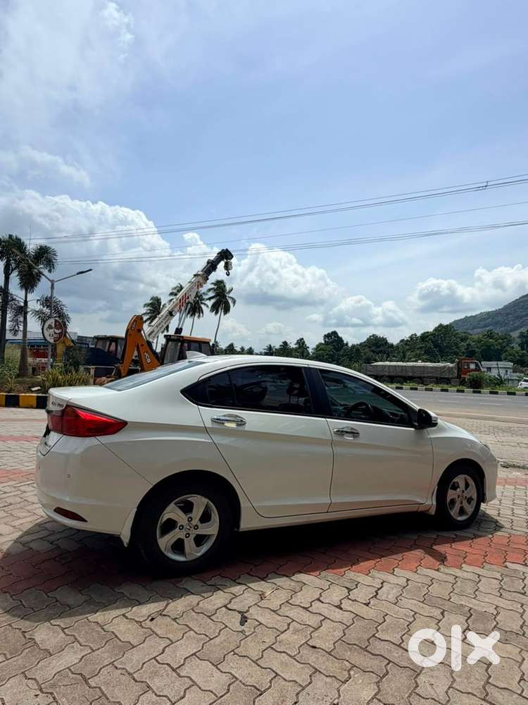Honda City 2015 Diesel Well Maintained