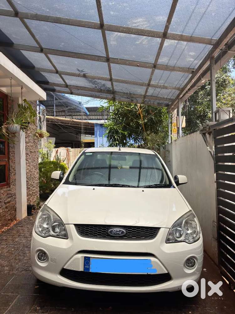 Ford Fiesta 2015 Petrol Well Maintained.