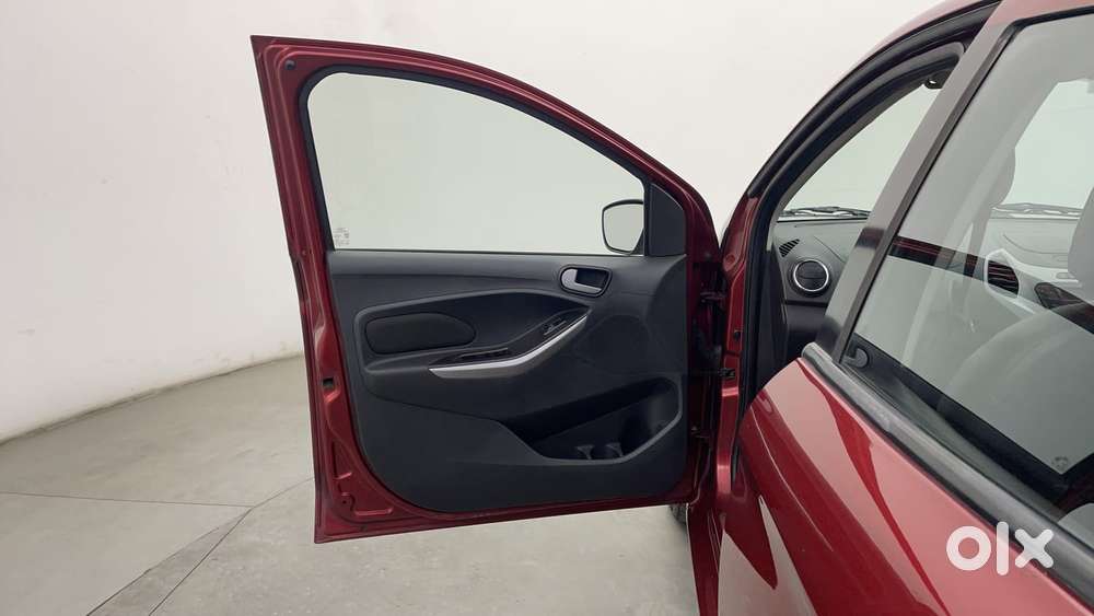 Ford Figo 1.5p Titanium At, 2016, Petrol