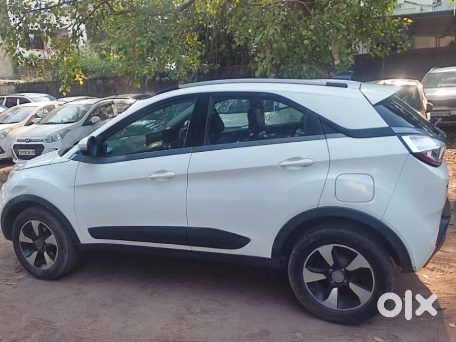 Tata Nexon 1.2 Revotron Xz Plus (s), 2019, Petrol