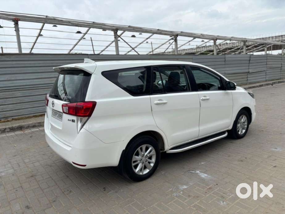 Toyota Innova Crysta 2.4 G Mt 7 Str, 2020, Diesel