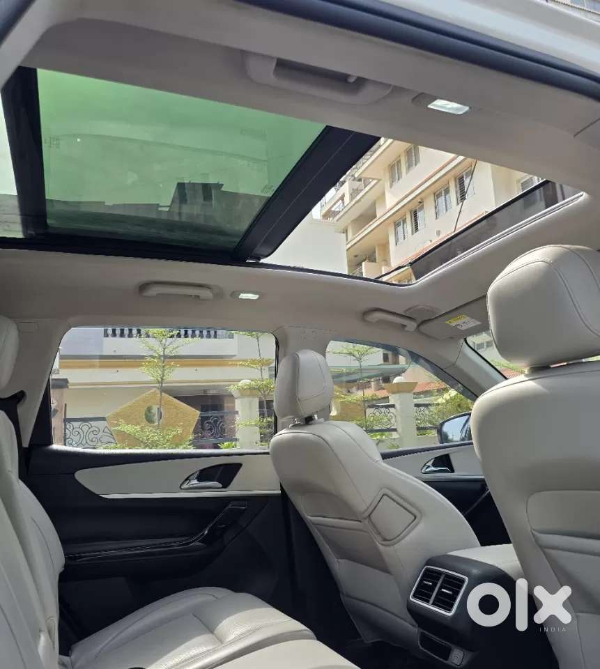 Mahindra Xuv700 2.2 Ax 7 Diesel At Luxury Pack Str, 2023, Diesel