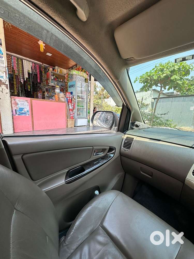 Toyota Innova 2015 Diesel Well Maintained