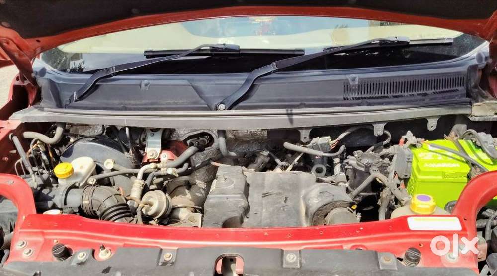 Mahindra Tuv 300 T10 Opt, 2018, Diesel