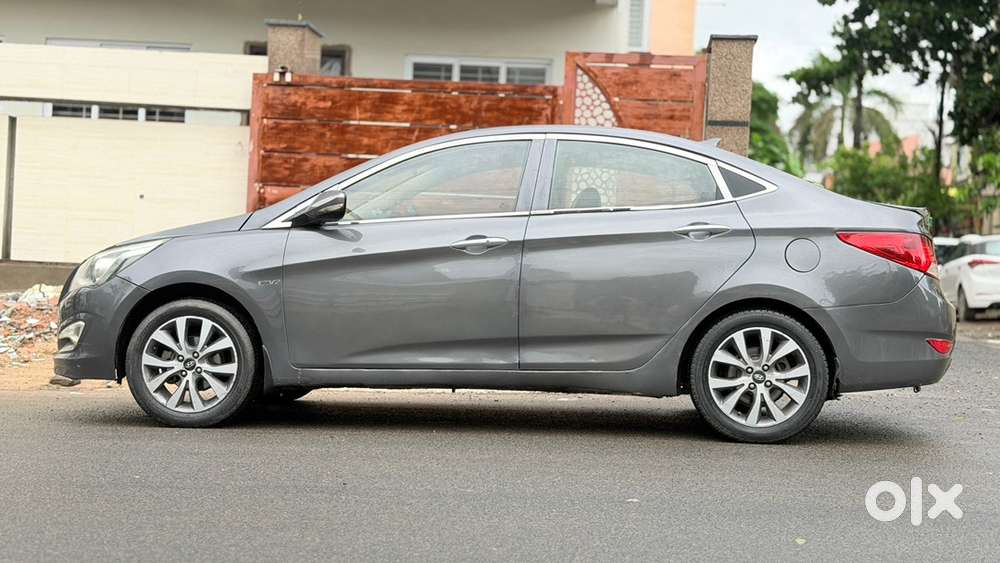 Hyundai Verna Petrol 2011 Year