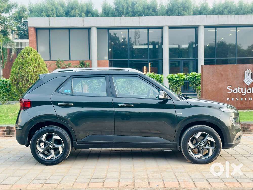 Hyundai Venue 1.0 Sx Plus Turbo Dct Dual Tone, 2019, Petrol