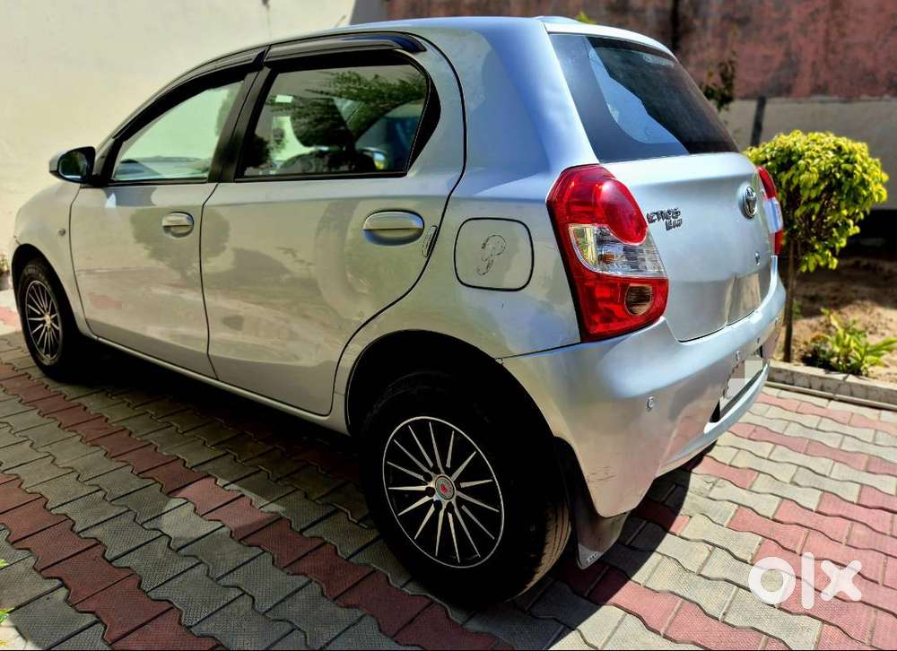 Toyota Etios Liva 2014 Petrol - 75,000 Km - Single Owner