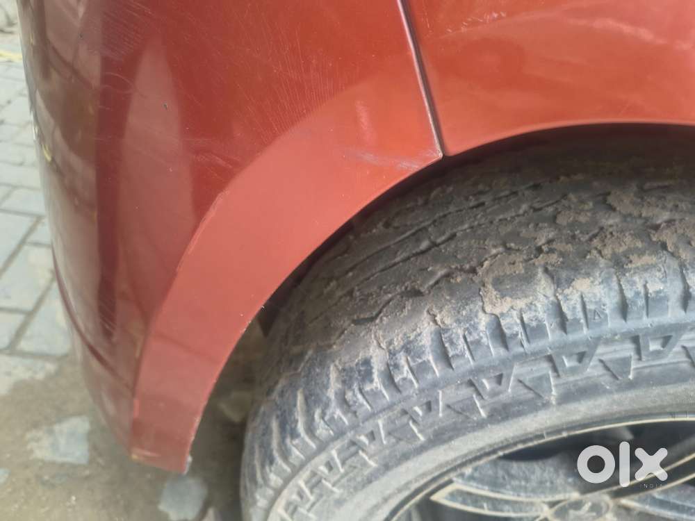 Mahindra Tuv 300 T8 Amt (automatic), 2017, Diesel