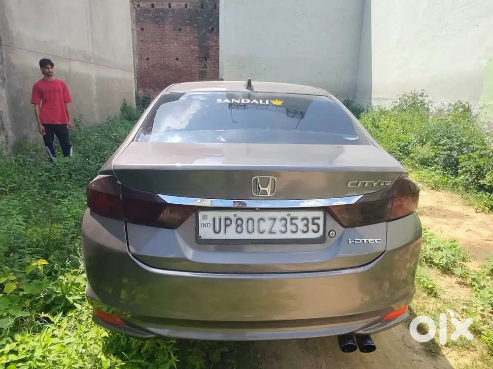 2014 Model Ekh Dum Mast Condition Car