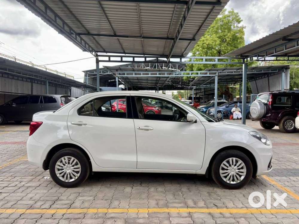 Maruti Suzuki Dzire 1.2 Vxi, 2022, Petrol
