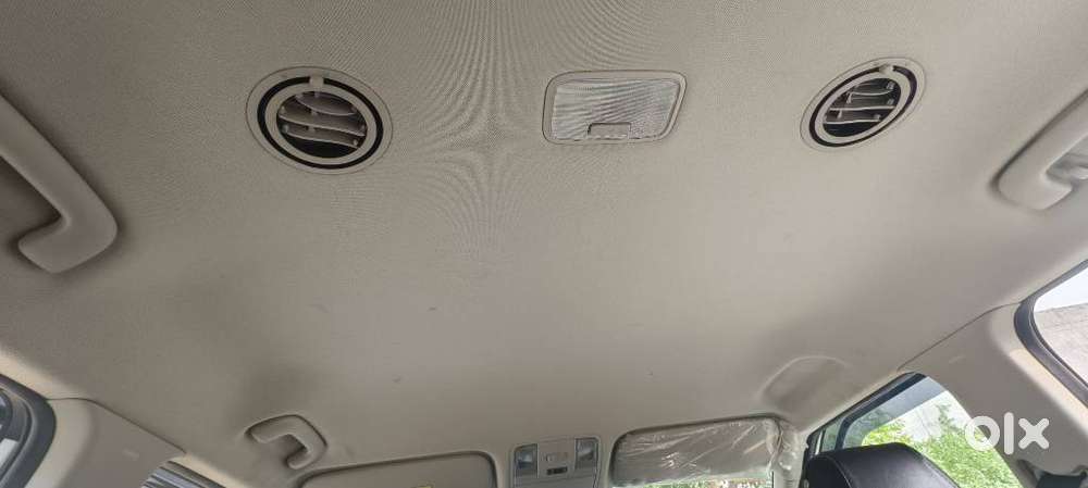 Kia Carens, 2024, Petrol